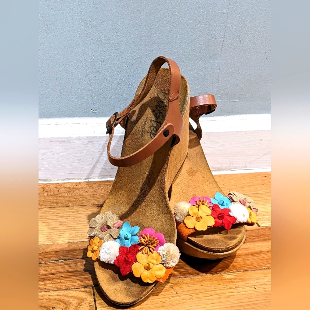 Beautiful Biostep Women's Floral Wedge Sandals - 9 - Picture 10 of 10